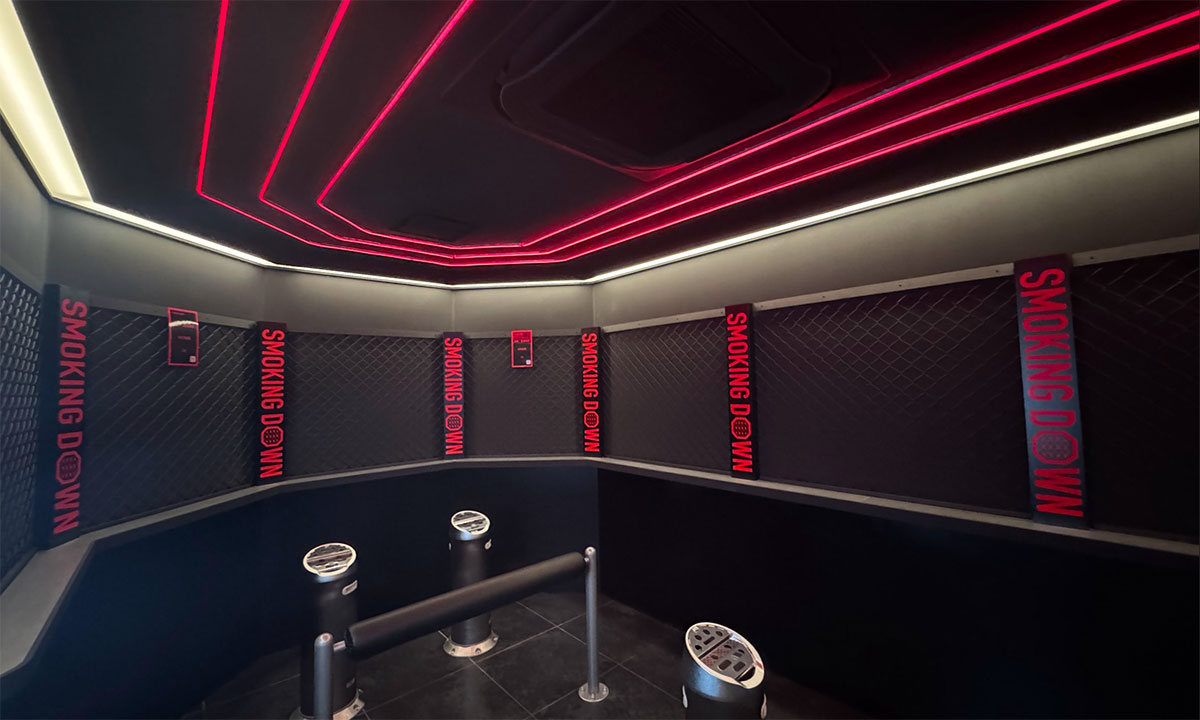 SMOKING DOWNの内装